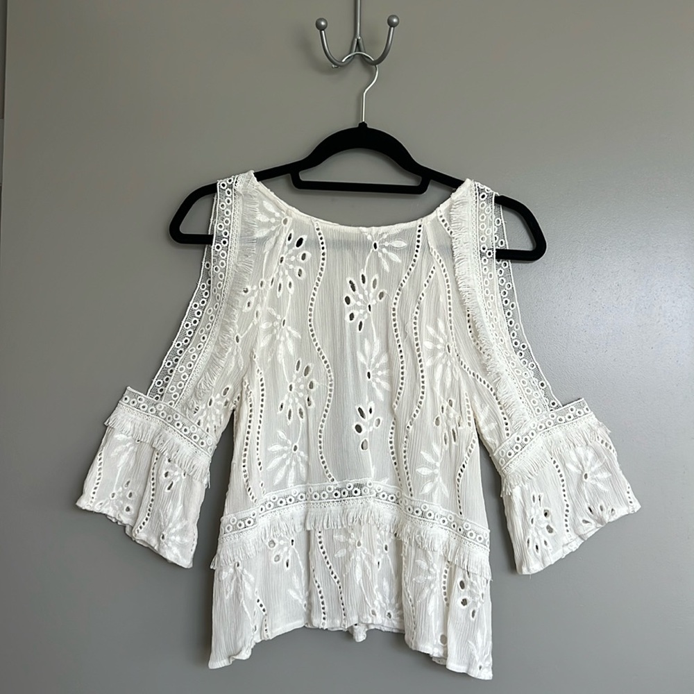 William B Embroidered Floral Set